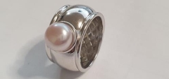 WIDE COLLARED NC FW BUTTON RING, WITH GALLERY