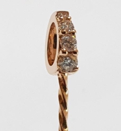 TO THE POINT, PENDANT