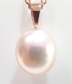 10mm NAT. COLOUR FW 9KYG PENDANT